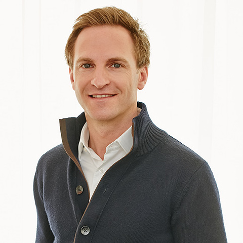 Dr. Thomas Fasching - "Den größten Vorteil sehe ich in der webbasierte Technologie von LATIDO. Ich kann somit von überall auf meine Software zugreifen und das ohne mühsame VPN Verbindung."